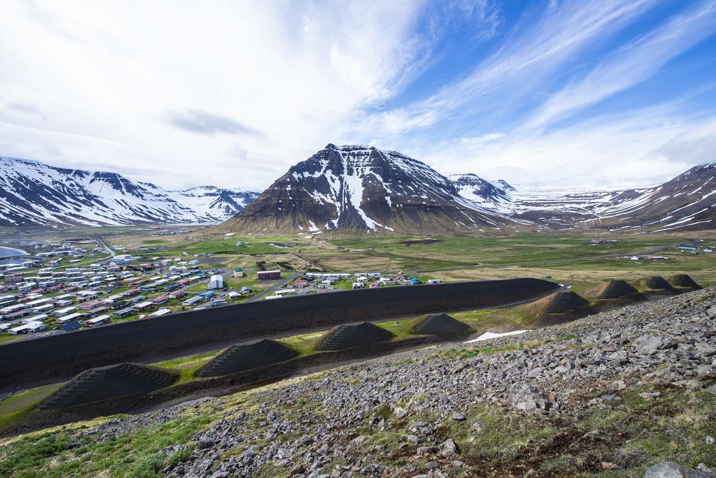 Einarshusid Guesthouse Bolungarvík Dış mekan fotoğraf